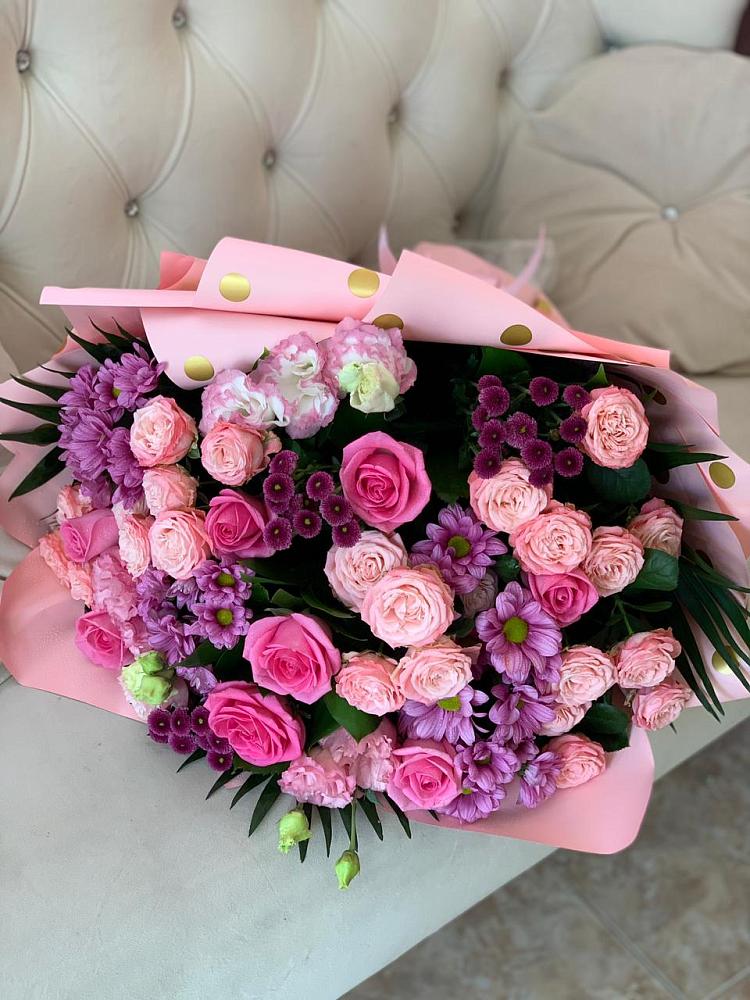 Букет цветов из: Хризантемы, Розы и Лизиантусы в Андреевское