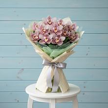 Букет цветов из:  Орхидеи и Розы в Андреевское