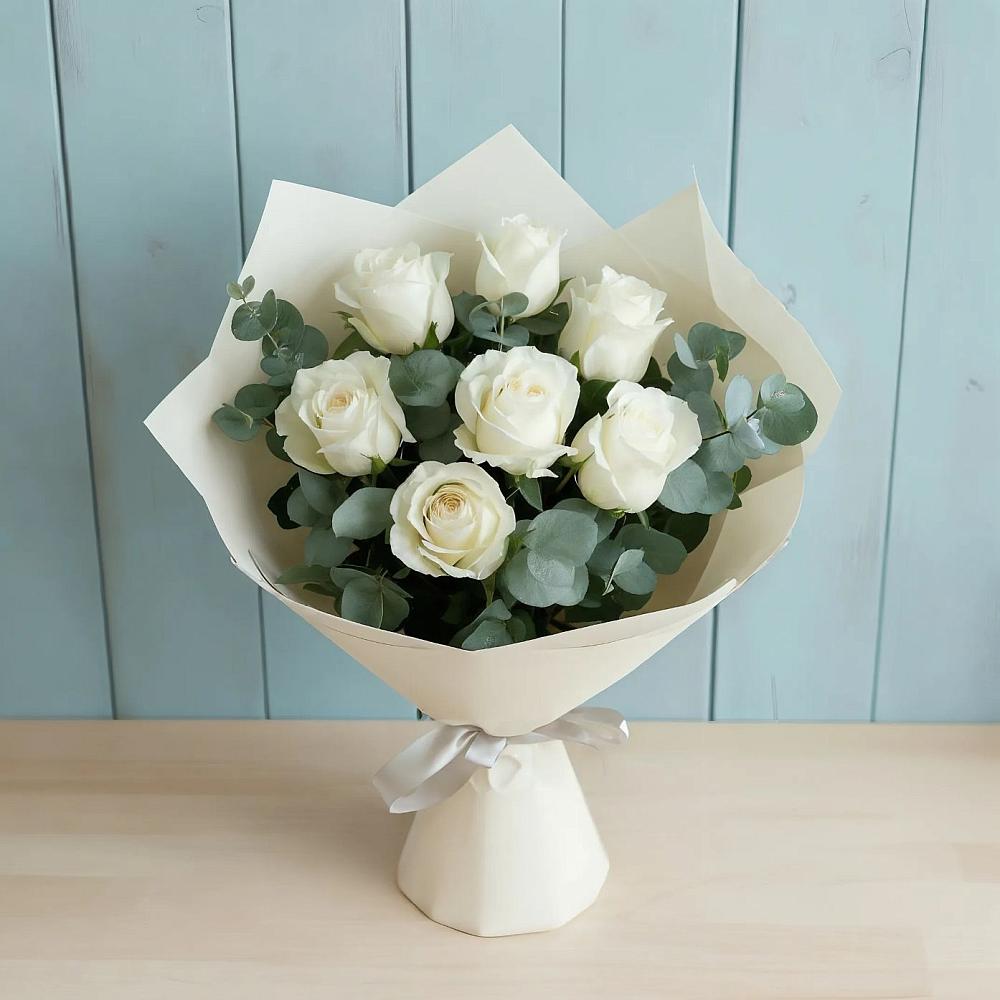 Букет Белые розы в Эвкалипте в Андреевское