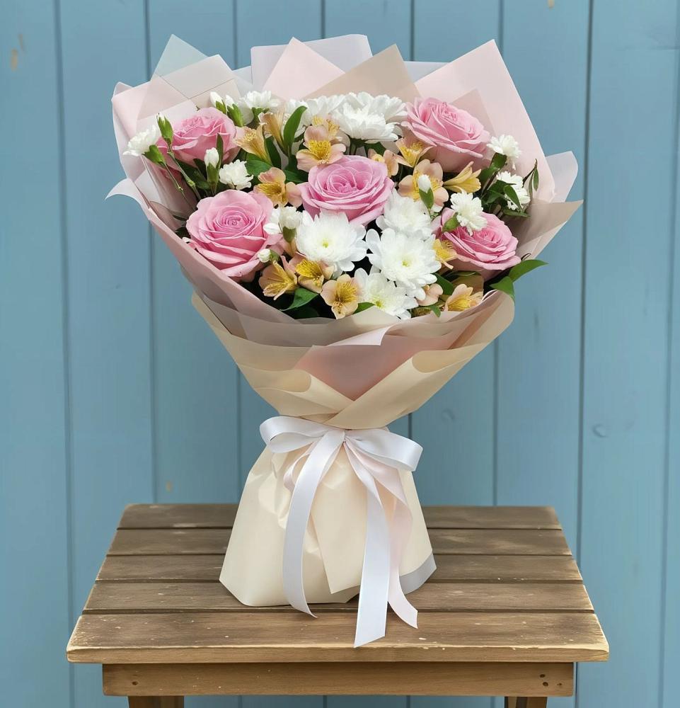 Букет цветов из: Гвоздики, Орхидеи и Розы в Андреевское