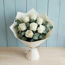 Букет Белые розы в Эвкалипте в Андреевское